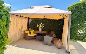 Grand Petit Hotel